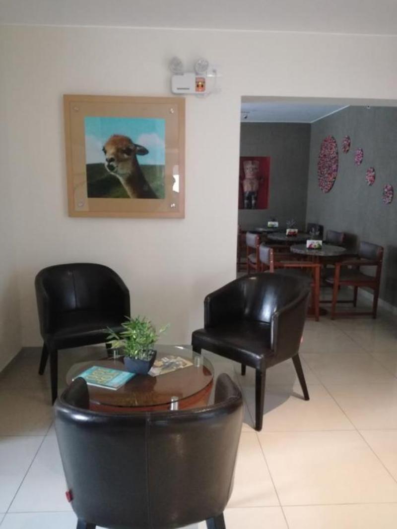 Tambo Dos De Mayo Hotel